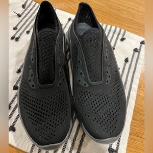 Women’s crocs literide sneakers